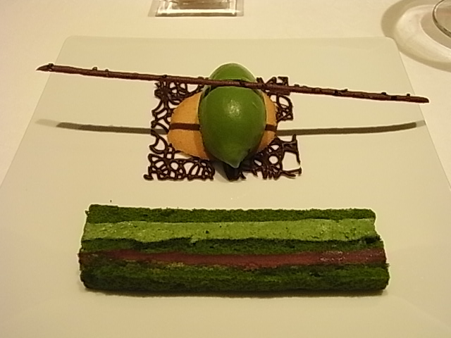 ル・マンジュ・トゥー_b0145846_2311158.jpg