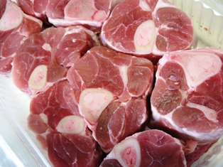 豚すね肉 スイス ヌーシャテルの湖畔より 食にまつわるエトセトラ