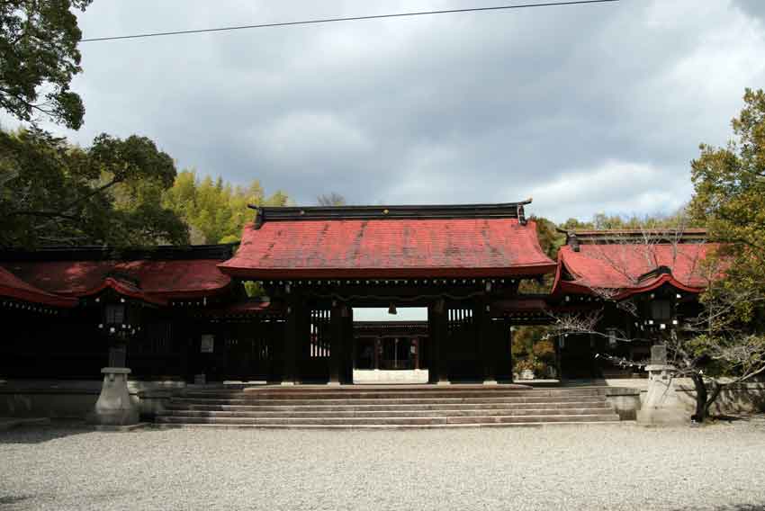 土御門上皇行宮跡と火葬塚・阿波神社♪_d0058941_22484473.jpg