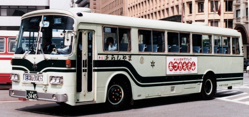 京都市バスの懐かしい車両～定期観光車～_c0188757_195713.jpg