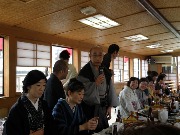 ハニーの赤い船_c0023172_20264641.jpg