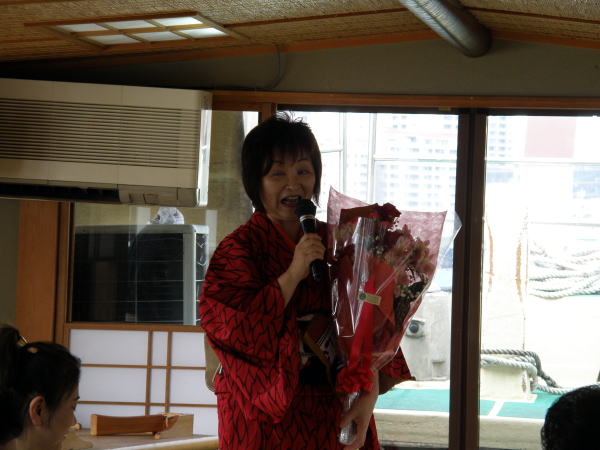 ハニーの赤い船_c0023172_20282427.jpg