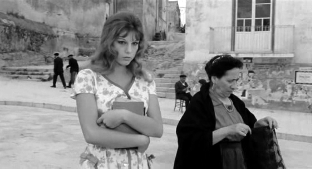 ステファニア・サンドレッリ（Stefania Sandrelli）「イタリア式離婚狂想曲」（1961）_e0042361_2333526.jpg