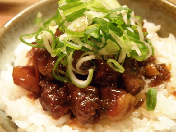 経堂西通り「きはち」の魯肉飯(ルーローファン)_f0053279_12252810.jpg