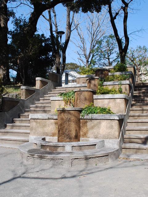 東京都文京区立元町公園、旧元町小学校(昭和モダン建築探訪)_f0142606_20352283.jpg