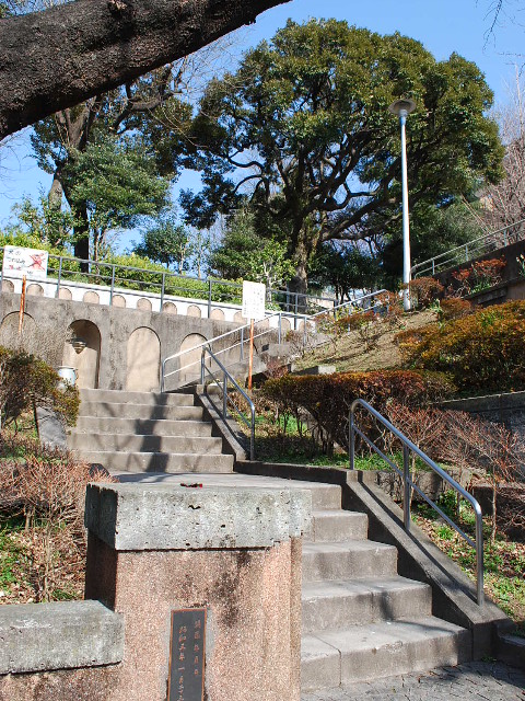 東京都文京区立元町公園、旧元町小学校(昭和モダン建築探訪)_f0142606_20364489.jpg