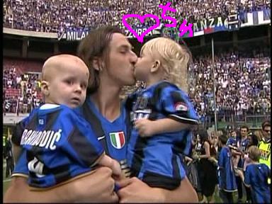インテル 優勝セレモニー 2009 Forza Pirlo インテル 優勝セレモニー 2009 Forza Pirlo