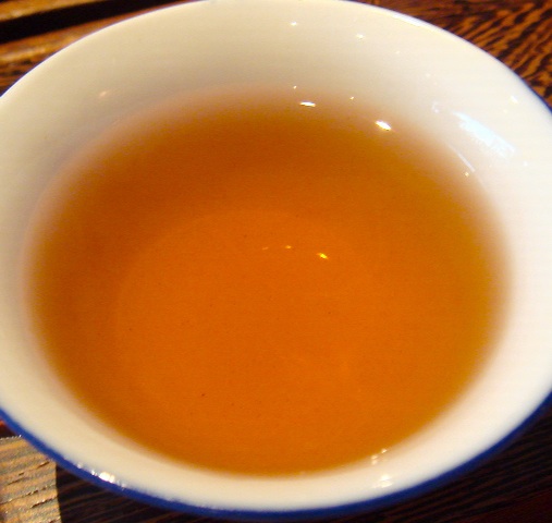 軽焙煎と重焙煎 〜劉さんの凍頂烏龍茶 : 小梅茶荘