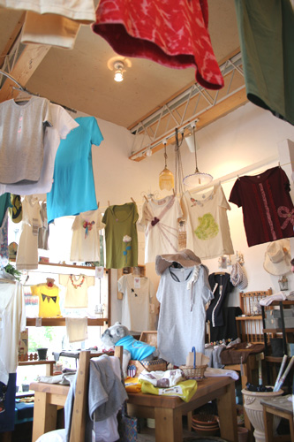 Tシャツ展  in Lazy Flow 開催中_c0152507_9451130.jpg