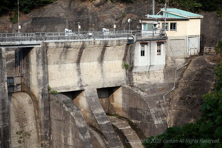 島根県 奥出雲町 三成ダム_f0091955_23435497.jpg