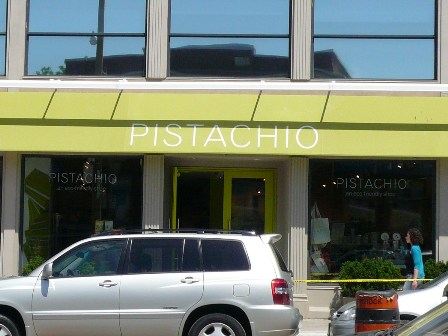 エコ・フレンドリーな雑貨屋「PISTACHIO」_a0100975_9544084.jpg