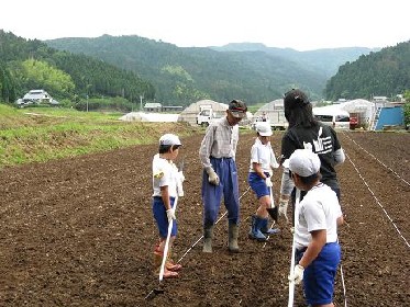 6月11日、今日は武生西小学校と一般のオーナーさん_e0061225_1128522.jpg