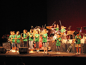 JAZZ HIT PARADE_e0118827_2326468.jpg