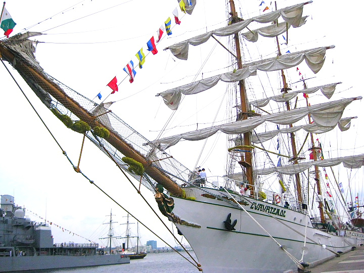 「　メキシコの誇り　」　メキシコ海軍　帆船　クワウテモック　( Cuauhtemoc )_f0164989_625741.jpg