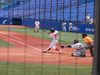 大学野球選手権 準々決勝 近畿大対富士大_b0166128_0293921.jpg