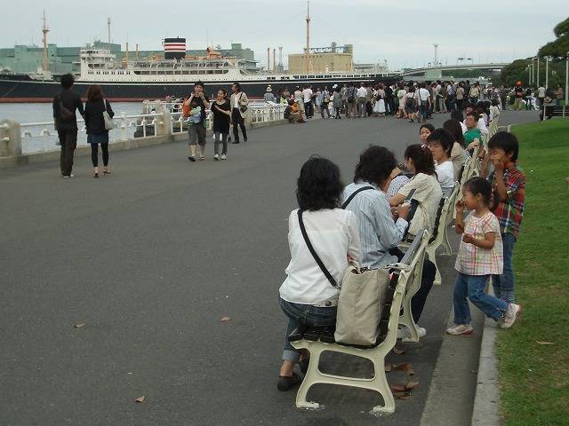 横浜の「街」と「開港150年祭」_f0141310_22271697.jpg