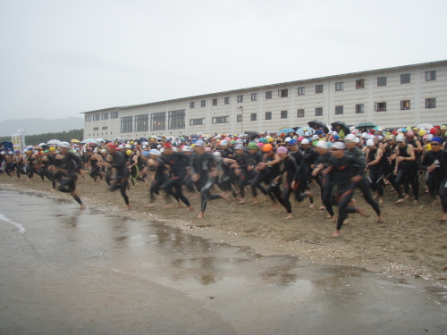 青バイ隊の虹トラ警戒_a0077071_17452877.jpg
