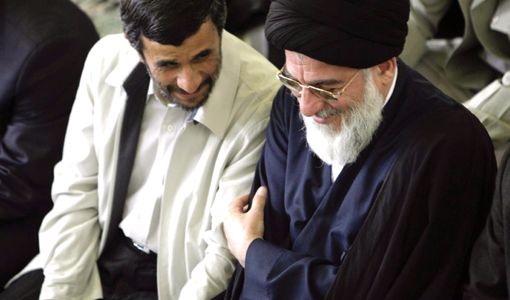 テヘラン大学の虐殺 バシジ=イランの虐殺親衛隊_d0123476_11511788.jpg