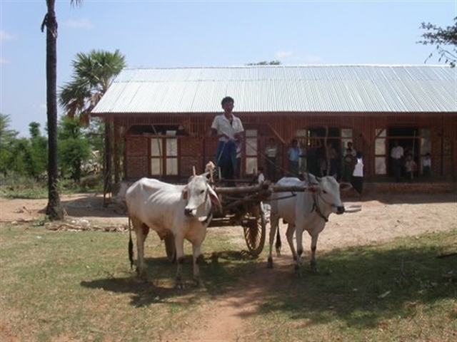 ミャンマー　バガンの僻地に学校を建てる（5）_a0120187_12485366.jpg
