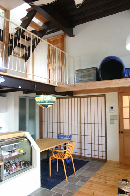 和室の黒壁 珪藻土_e0074935_1631448.jpg