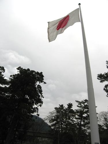 出雲大社 巨大日の丸 大内山雑記帳