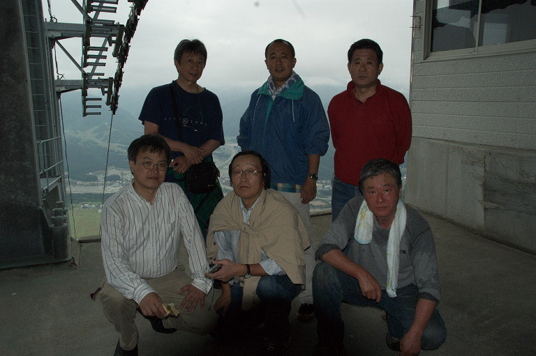 ２００９．５．２３越後湯沢・岩原飯士山ハイキング_f0190989_5353877.jpg