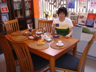 コーヒーストーリー・ニシナ屋は、のんびりしたお店！？過ごしやすい空間？_e0166301_1685448.jpg