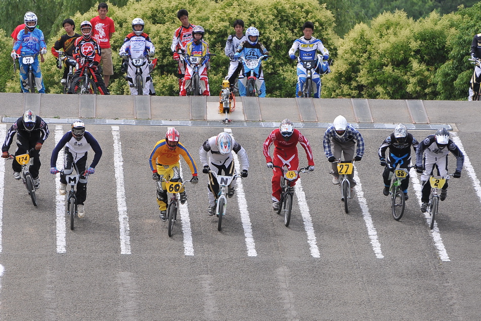 2009 UCI堺大阪国際BMX選手権大会Day2 VOL9：B15~16、M１７〜３０、マスターズクラス決勝_b0065730_818254.jpg