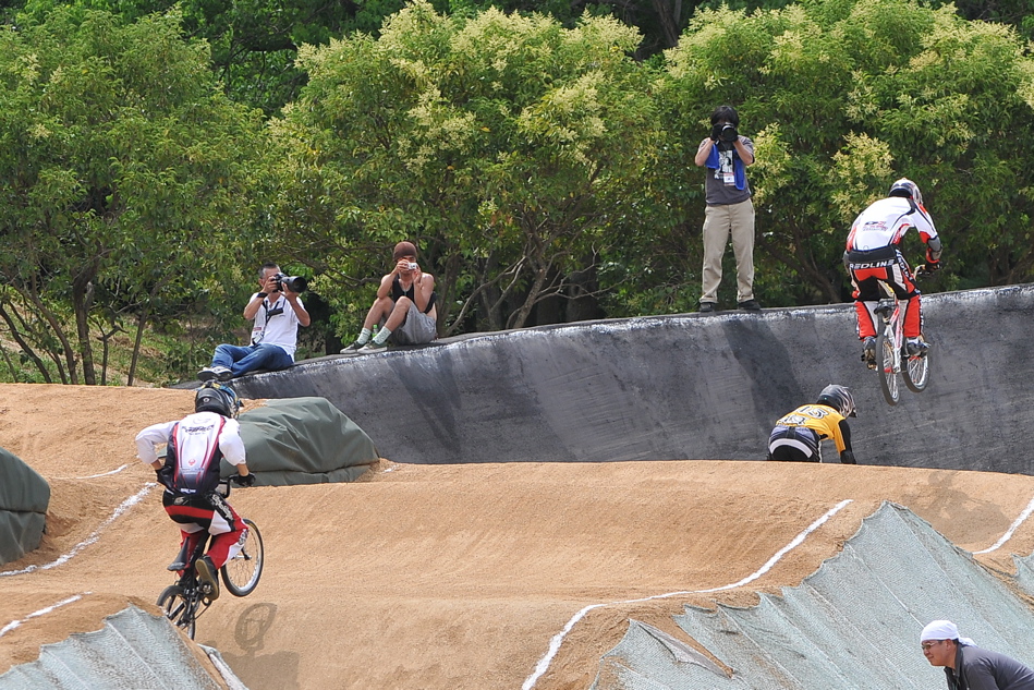 2009 UCI堺大阪国際BMX選手権大会Day2 VOL9：B15~16、M１７〜３０、マスターズクラス決勝_b0065730_824747.jpg