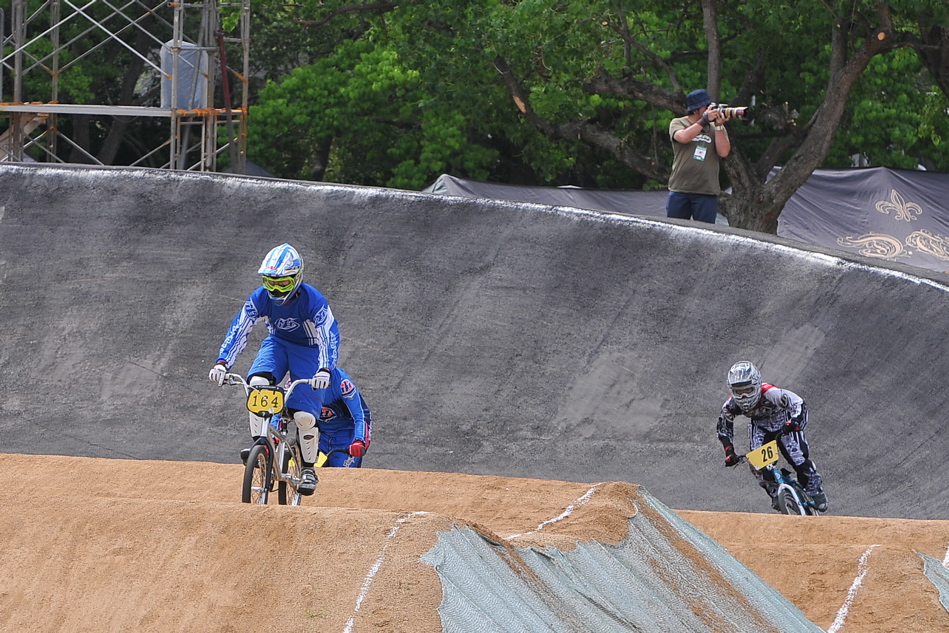 2009 UCI堺大阪国際BMX選手権大会Day2 VOL9：B15~16、M１７〜３０、マスターズクラス決勝_b0065730_891993.jpg