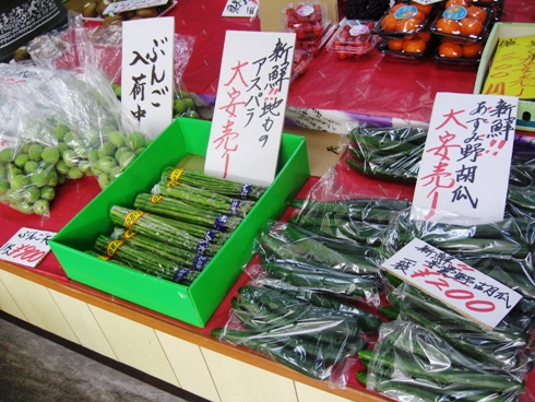 大町の青果店さん梅三昧!_b0140235_17514279.jpg