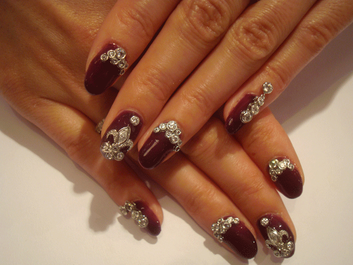 Nail Jewelry_e0140437_2364356.gif