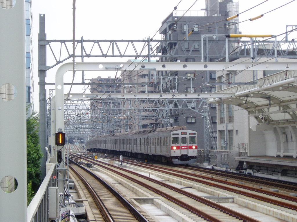 東急大井町線溝の口延伸二週間前の状況 高津駅周辺を中心に_f0030574_22262279.jpg