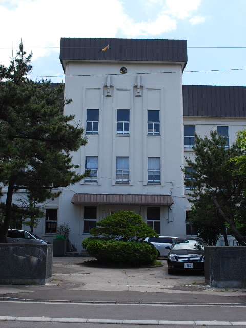 函館市立高盛小学校(函館の建築紹介)_f0142606_850561.jpg