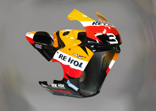 Repsol HONDA 2009 RC212V Replica_d0130115_18513745.jpg