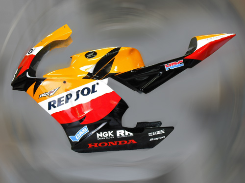Repsol HONDA 2009 RC212V Replica_d0130115_18591638.jpg