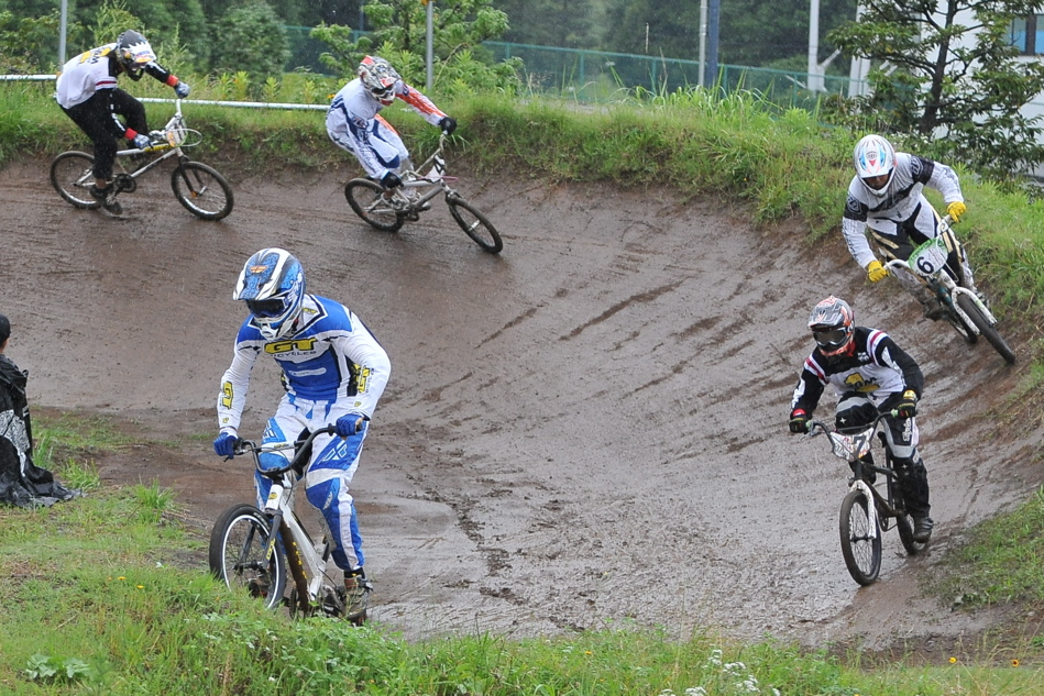 2009JOSF緑山６月定期戦VOL1：BMXエリートクラス決勝_b0065730_18285056.jpg