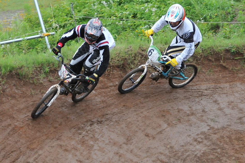 2009JOSF緑山６月定期戦VOL1：BMXエリートクラス決勝_b0065730_18293632.jpg