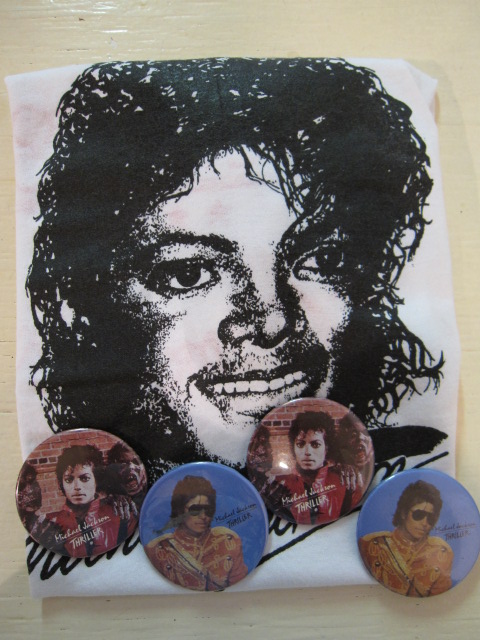 MICHAEL JACKSON T-SHIRTS & PIN BACKS＞ : ONLINE STORE NEWAIR