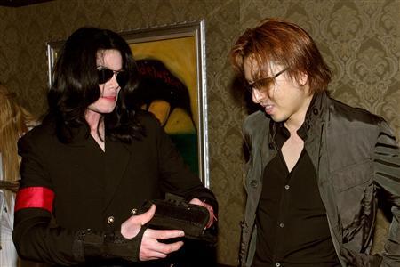 Yoshiki マイケルさん急死に絶句 Cafe Muse Yoshiki マイケルさん急死に絶句 Cafe Muse