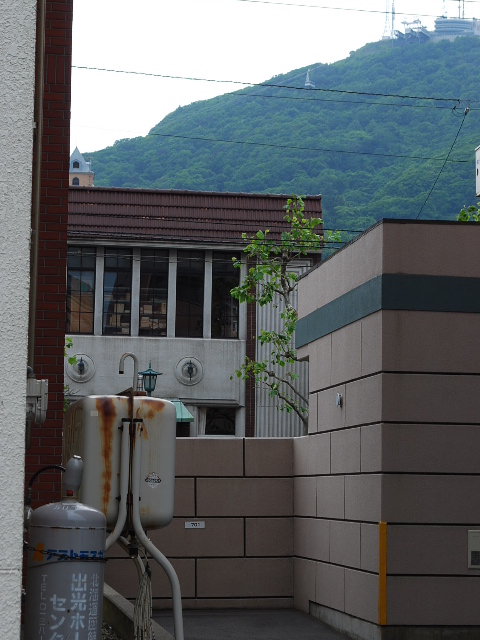 函館・石塚商店(建築家・関根要太郎設計作品研究)その2_f0142606_11354635.jpg