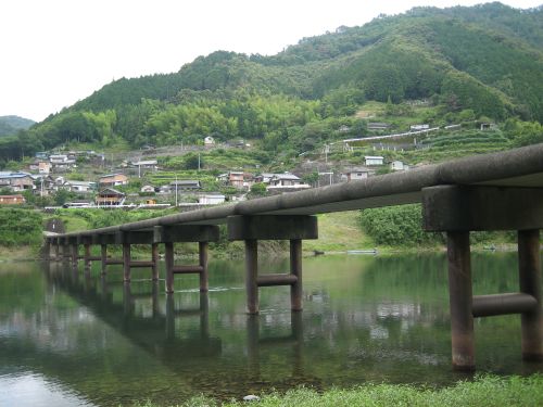 f0036700_1651369.jpg