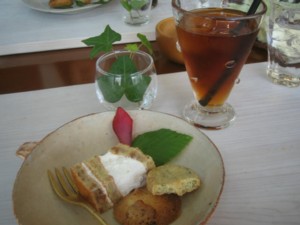 cafe まど_c0118806_23341560.jpg