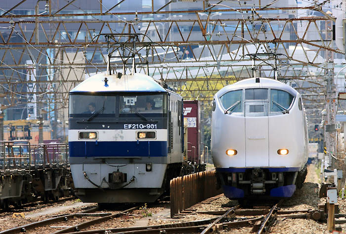 1182レ　EF210-901/はるか18号　梅田貨物_b0185825_18243224.jpg