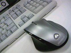 MicroSoft Wireless Laser Mouse 6000 V2.0_b0008655_993078.jpg