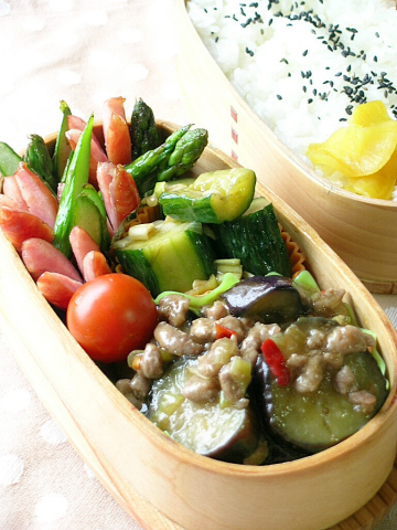 マーボ茄子のお弁当_b0171098_914499.jpg