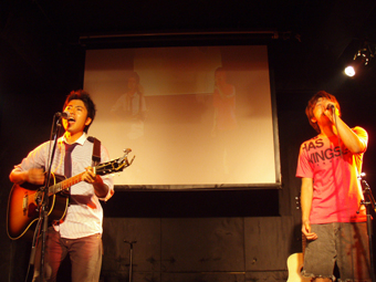 ワンコインライブ!_e0041337_2314072.jpg