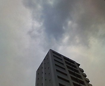 曇り。_a0022038_1224499.jpg