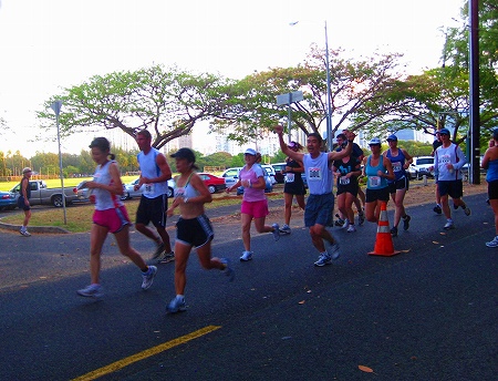 ハイビスカス・ハーフマラソン (6月14日)_a0036808_1733840.jpg