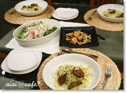 アボカド＆トマトのシーザー風_a0056451_1750356.jpg